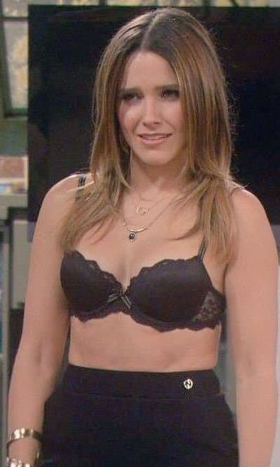Sophia Bush is so Fucking Sexy what Great Banging Body! she makes for a Great Cum Target ??