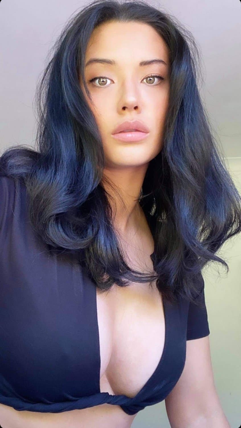 UK Asian Gym Chav Goddess British Geordie Thicc Big Tits