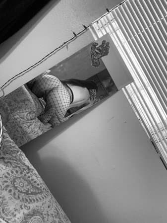 slutty kenna leaked - white thick girl loves showing off