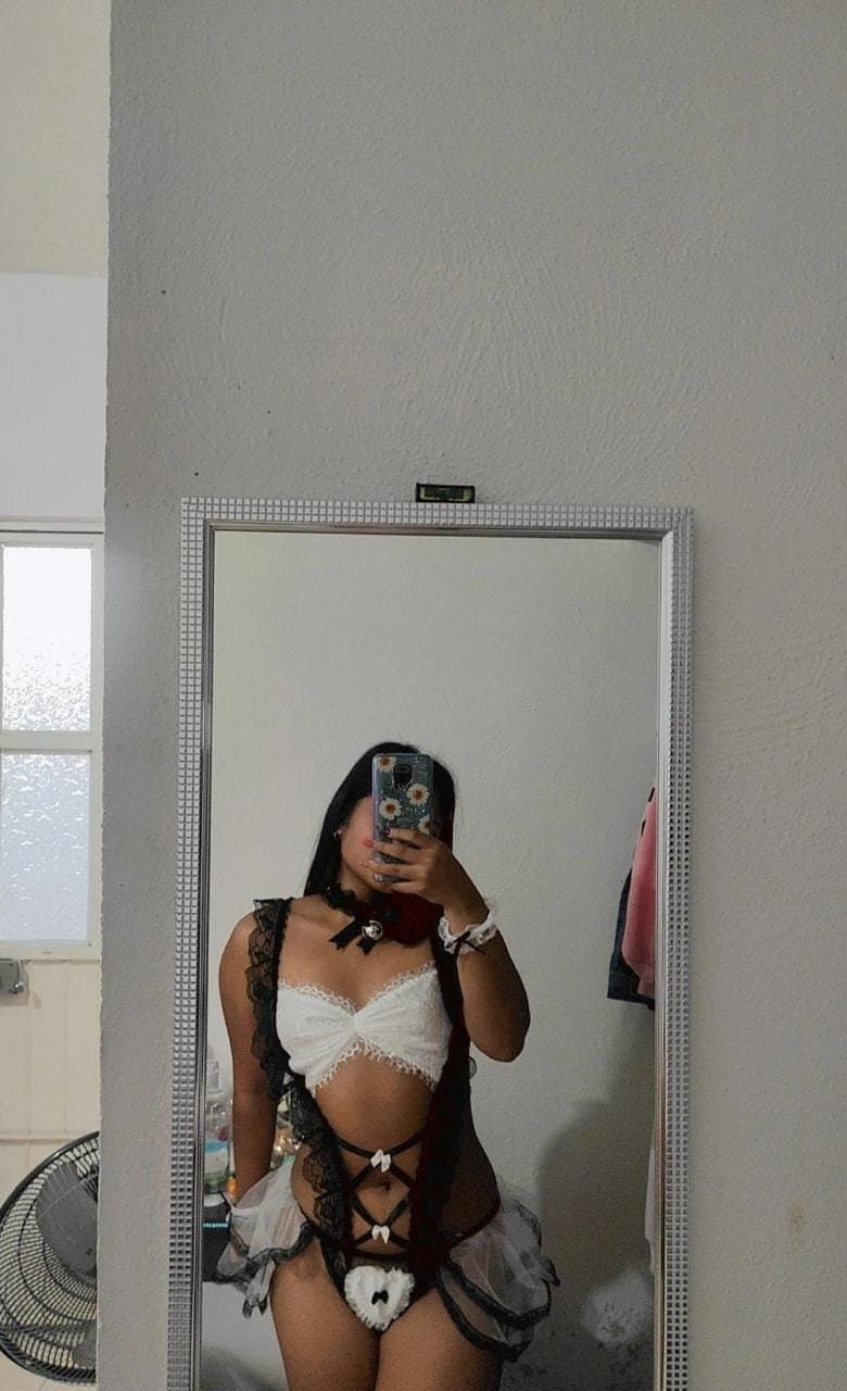 Regalo de año nuevo (Morena culona) (Borro en 5hrs)