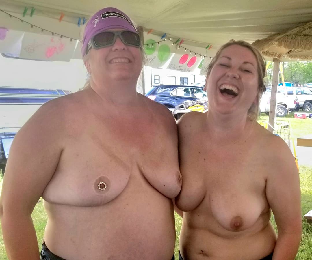 Mother Daughter topless