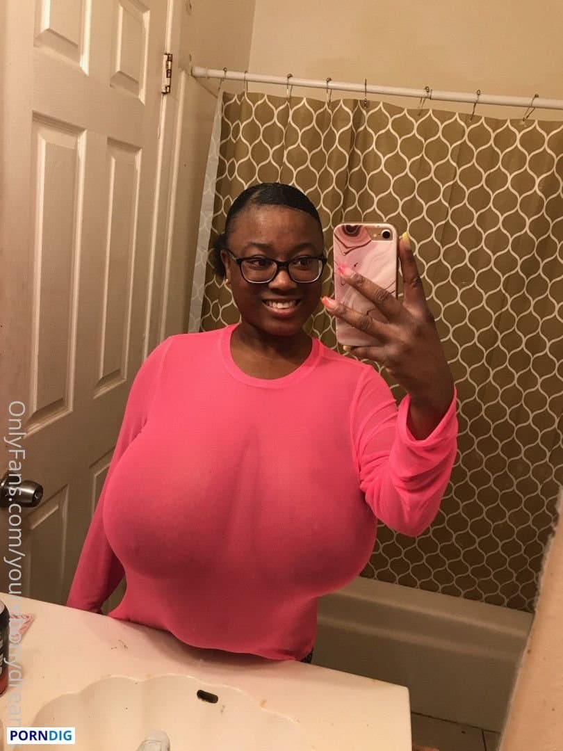 Ebony Dreamz TittyFuck