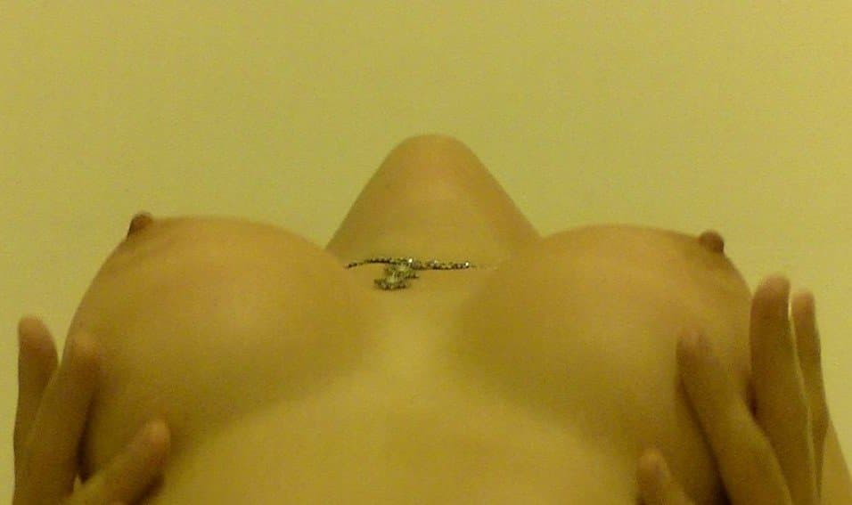 Gloria divina argentina fanática del gang bang.