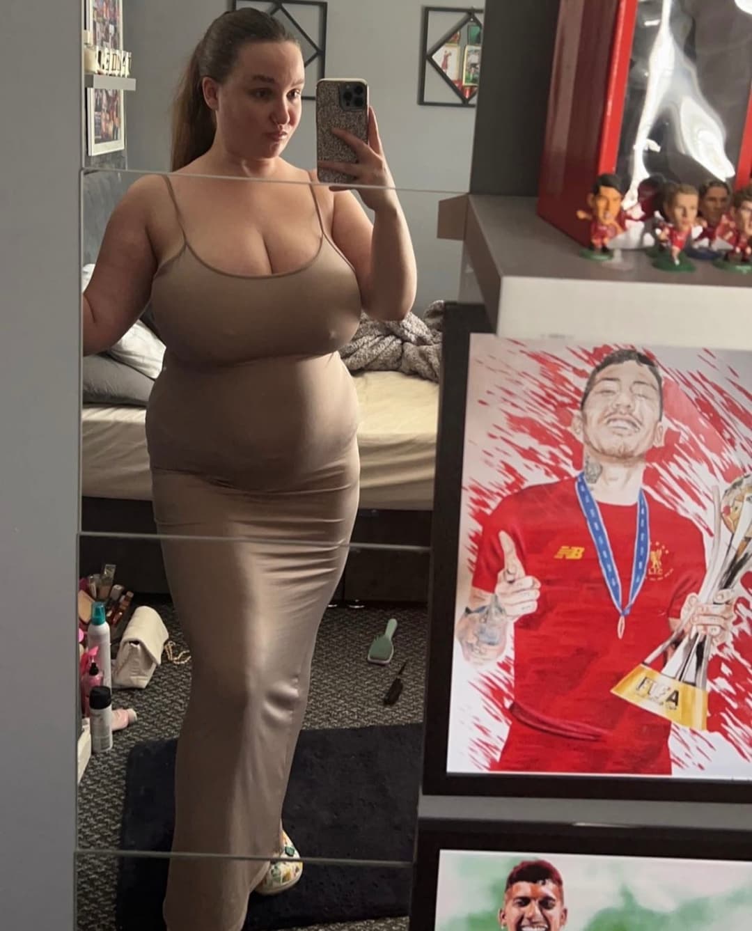 Nice tits sitting in tops 4