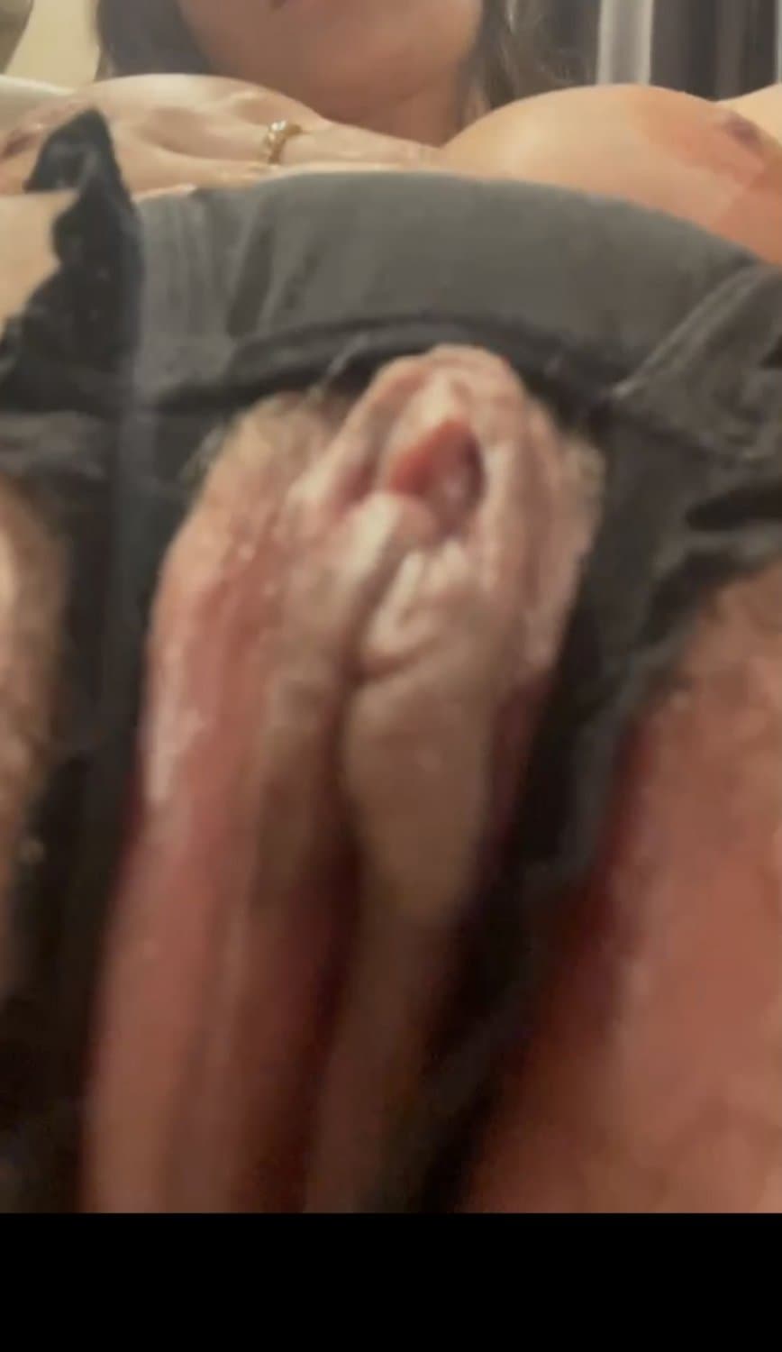 Bushy Thai?Big Wet Pussylips?Huge Tits?Leaked?ABG