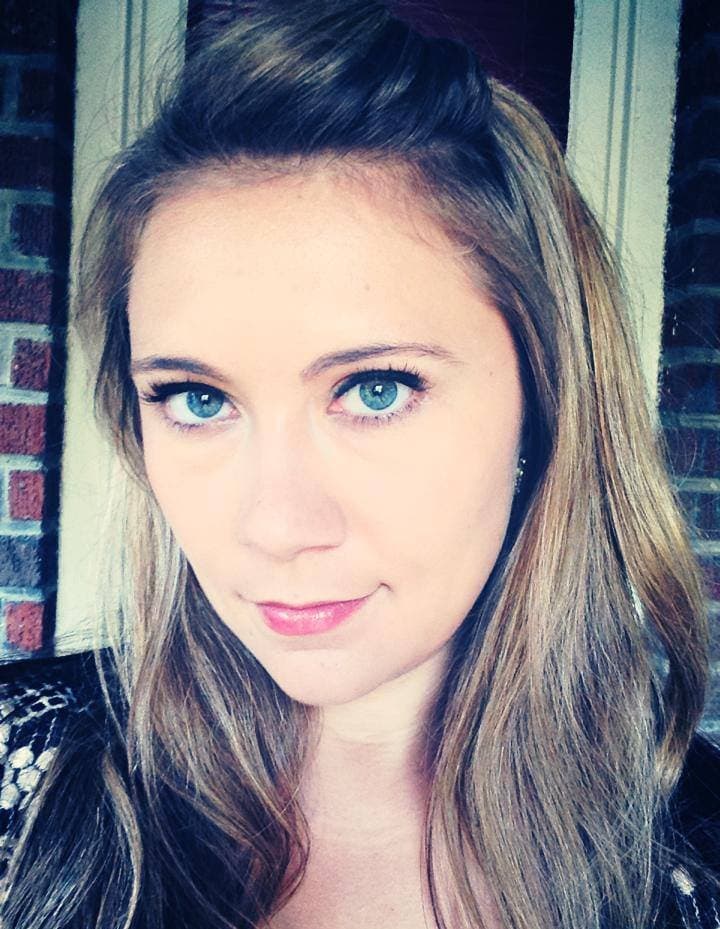 Melissa gets talked into getting naked on G G W & shows off her clit piercing