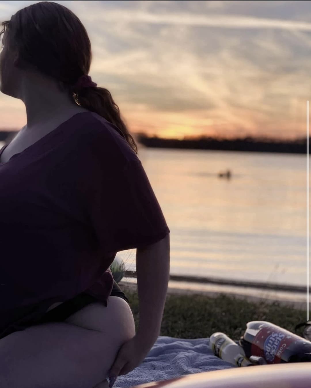 Big booty white girl only loves black dudes