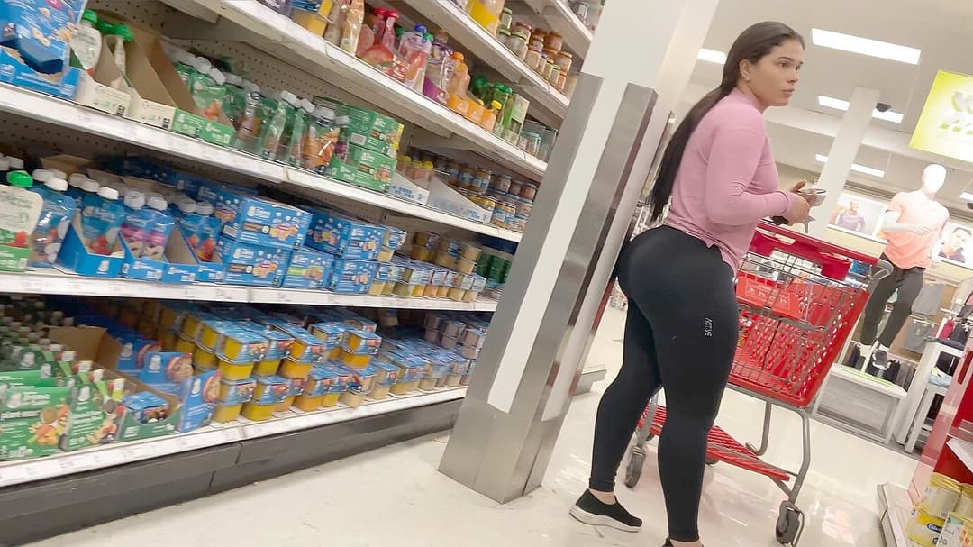 Another creep shot I got of this thic Latina milf at target with a fat fucken ass