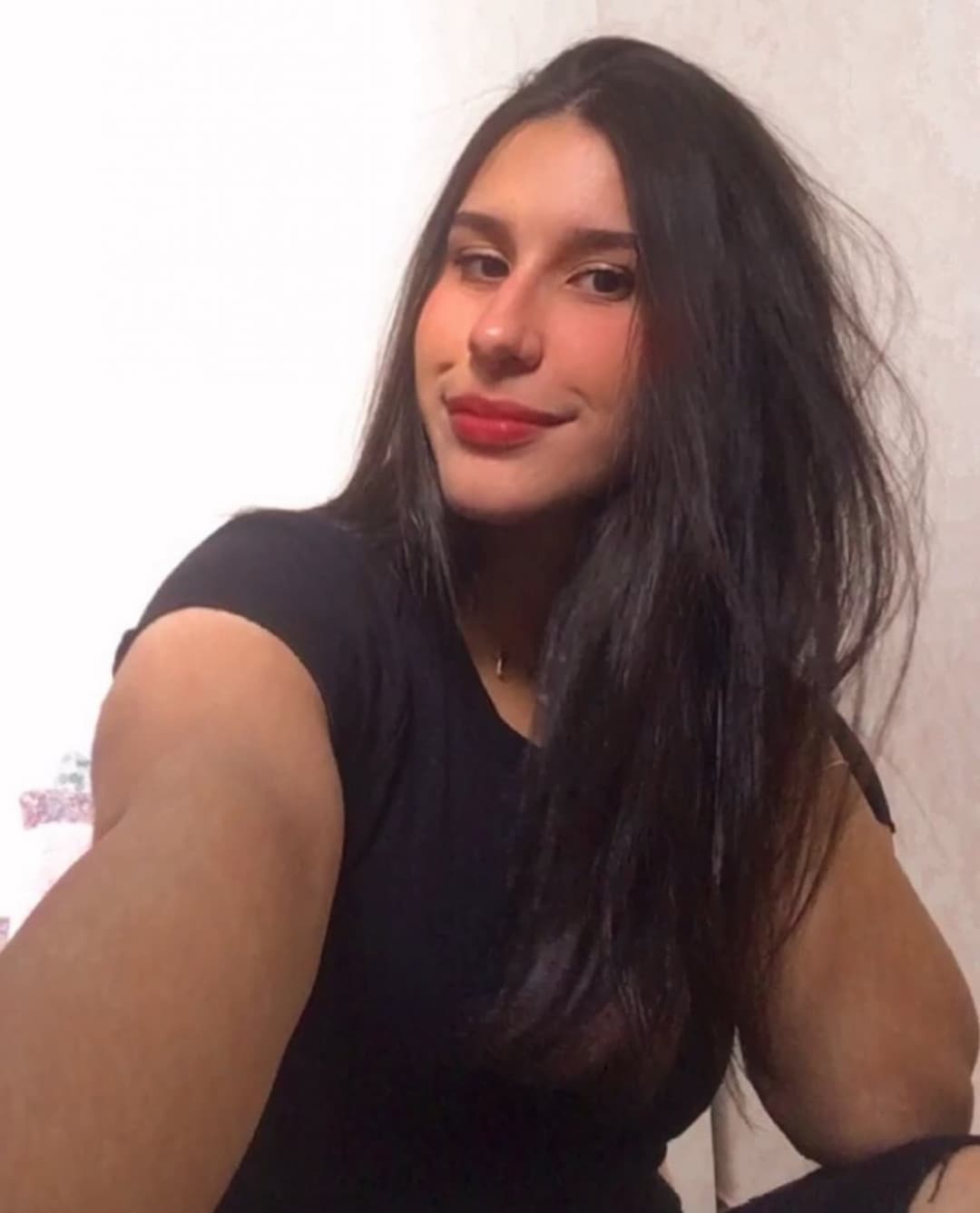 Vazou novinha do interior de SP! Adora dar o cuzinho!! Baixem as fotos! Compartilhem esse cuzinho!