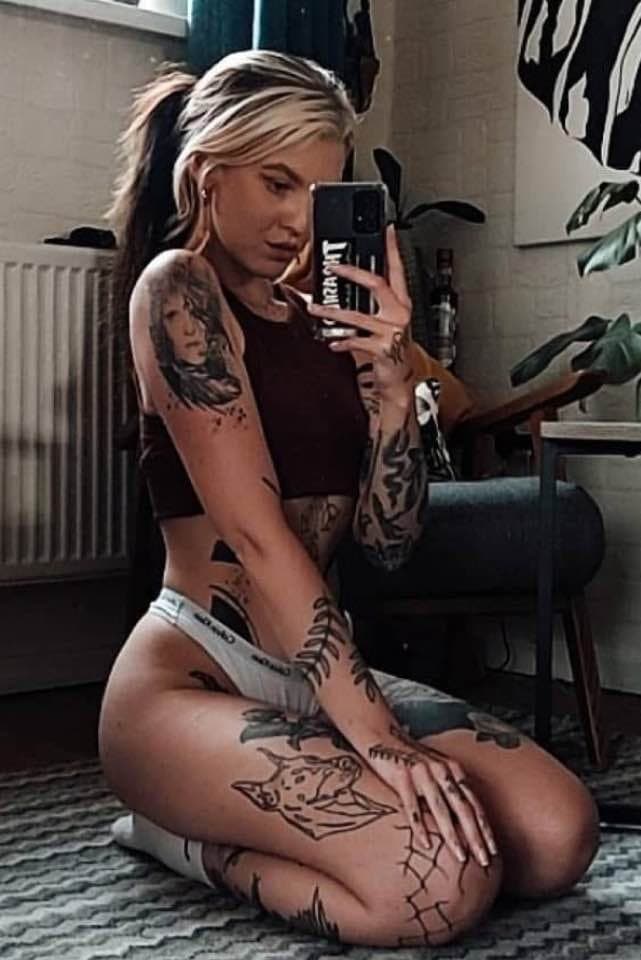 Click to view full size The bimbofication of Courtney Young. Kik: shortp9 to goon with me