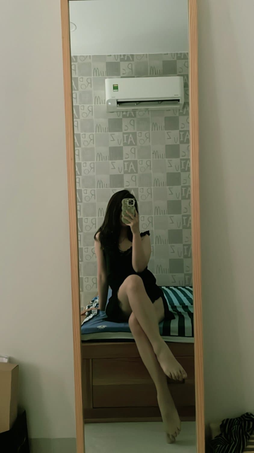 New toy to use, cum hard for her and save her pics