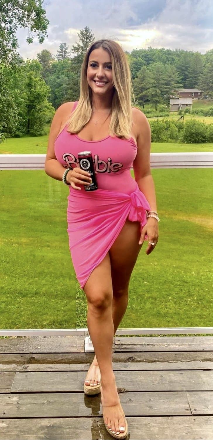 Click to view full size Nothing better then a slutty fucking whore with a great rack