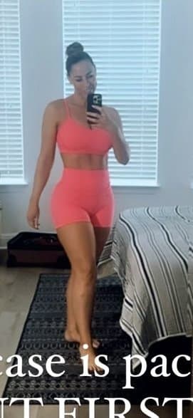 Click to view full size Texas TikTok milf Robyn fields