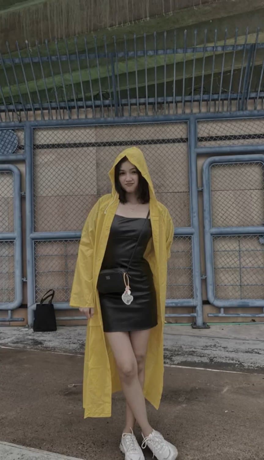 my slut, like or repost before i hide the post. comment if need more her video