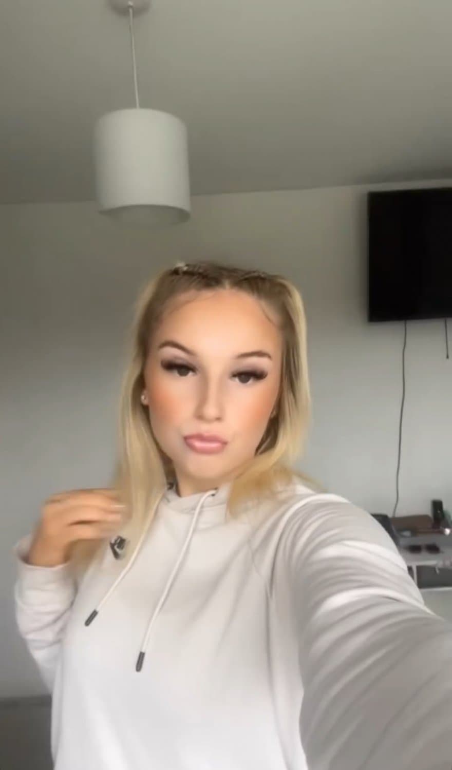 Jess mills huge blonde teen ass