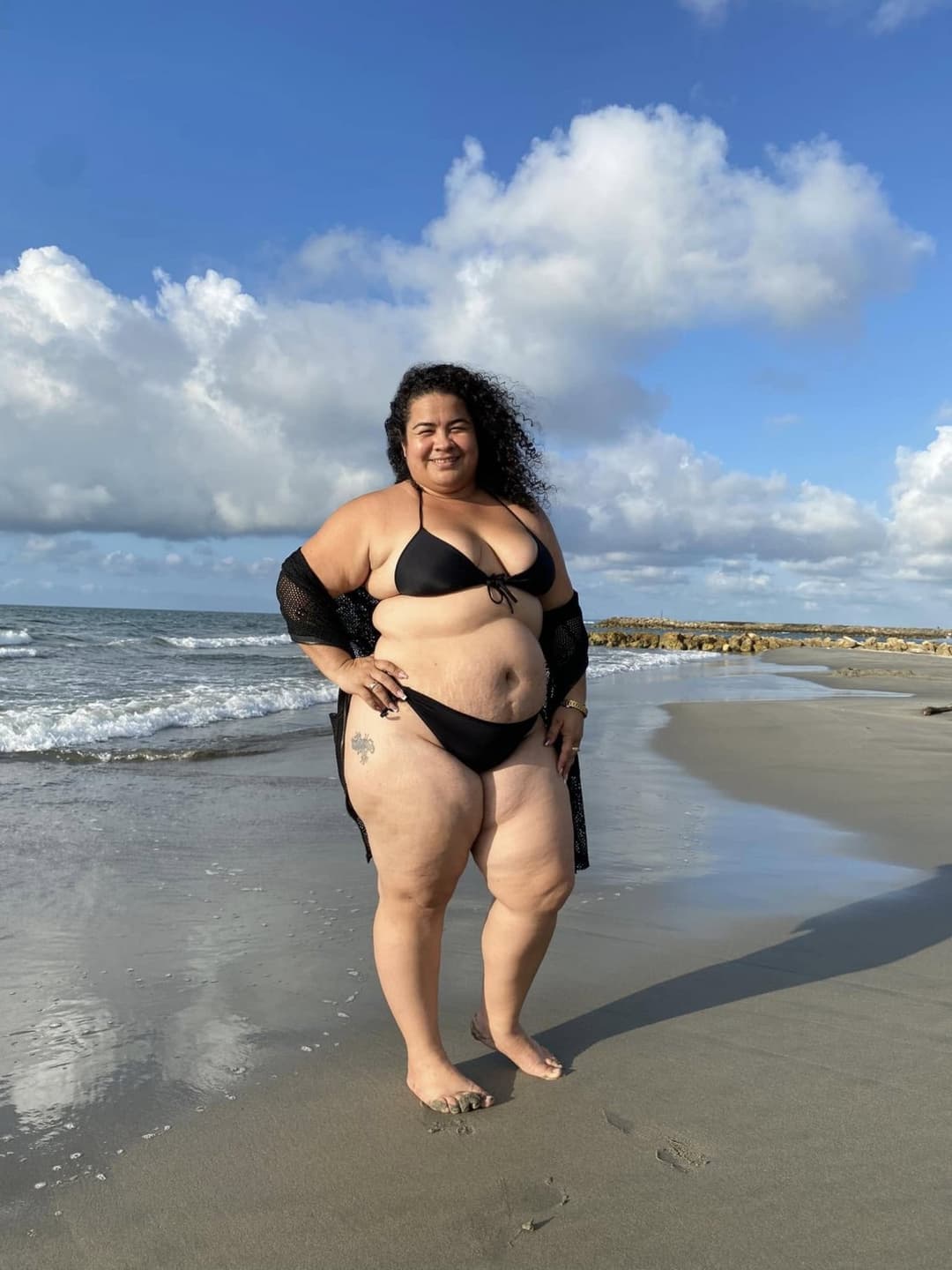 COLUMBIAN BBW BIKINI BABE