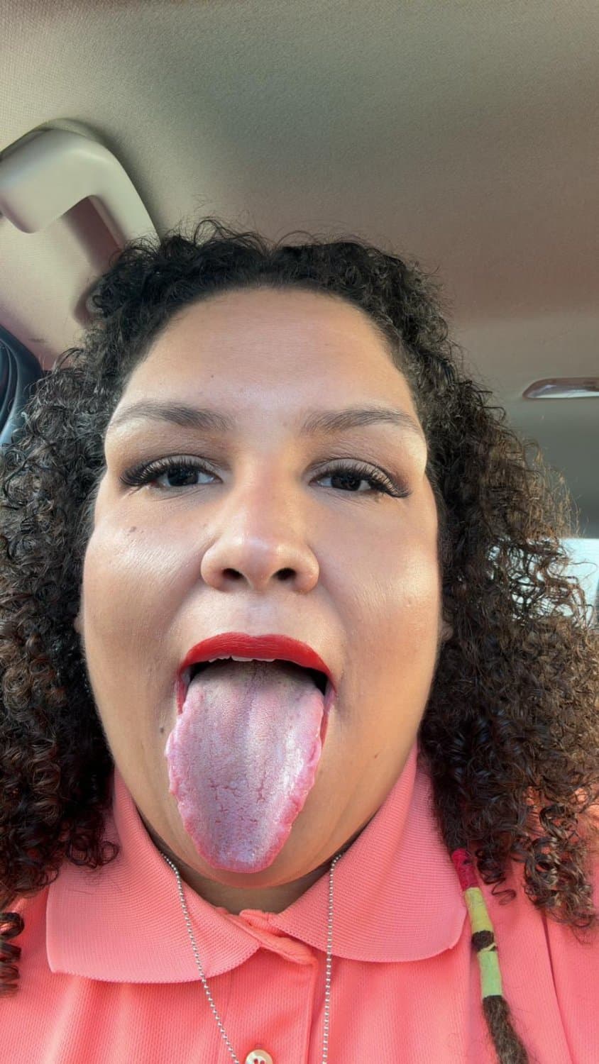 IMG-complete slut wife