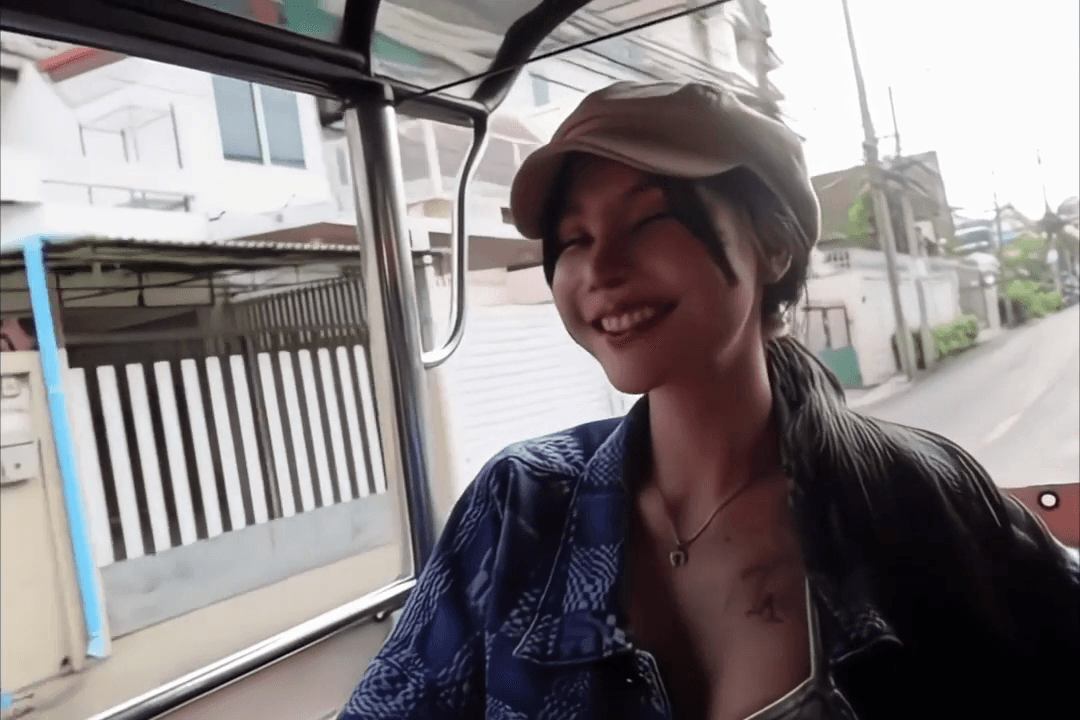 Gorgeous Thai Babe Sex Facial