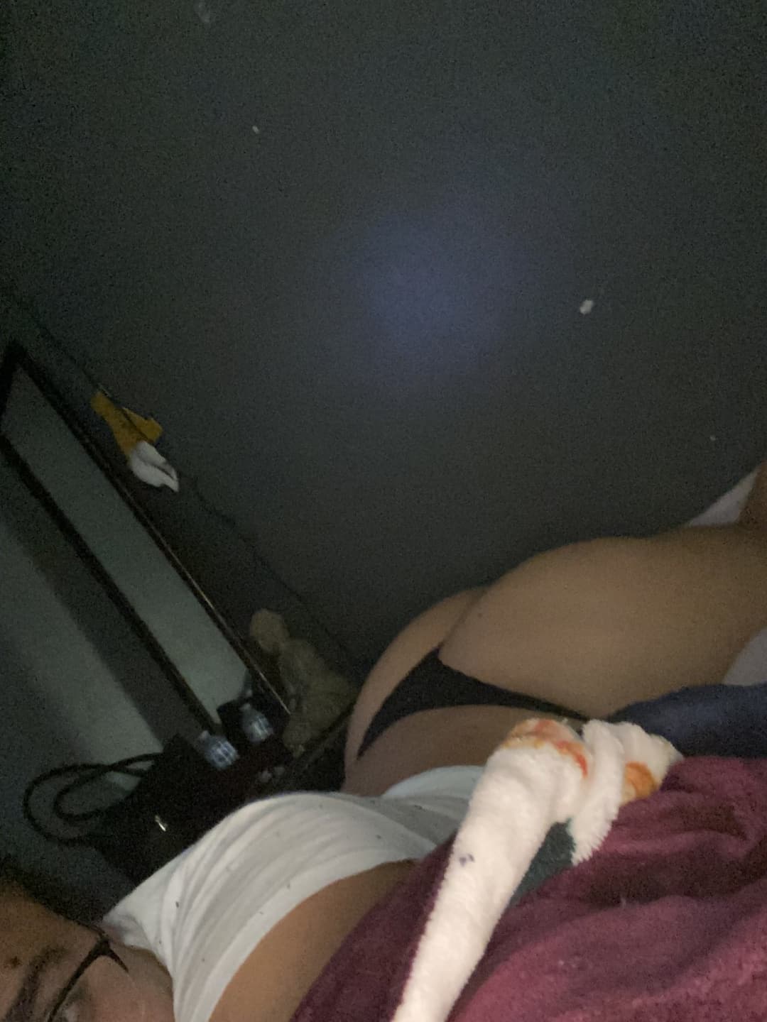 Click to view full size Showing off Latina *limited time*