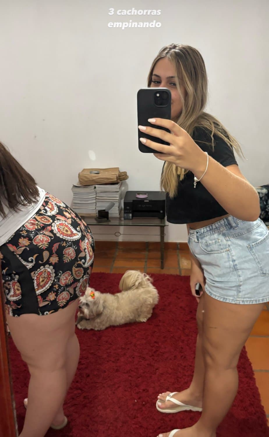 Mais da loirinha mais gostosa da pagina