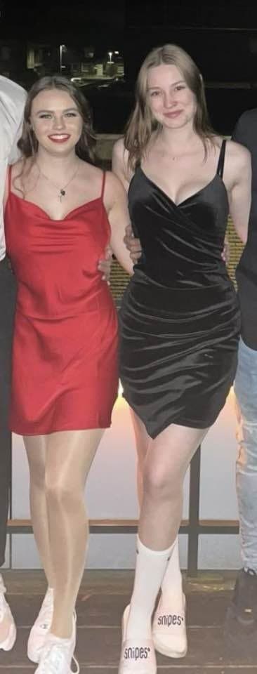 Click to view full size Cute German teens Lea and Lea