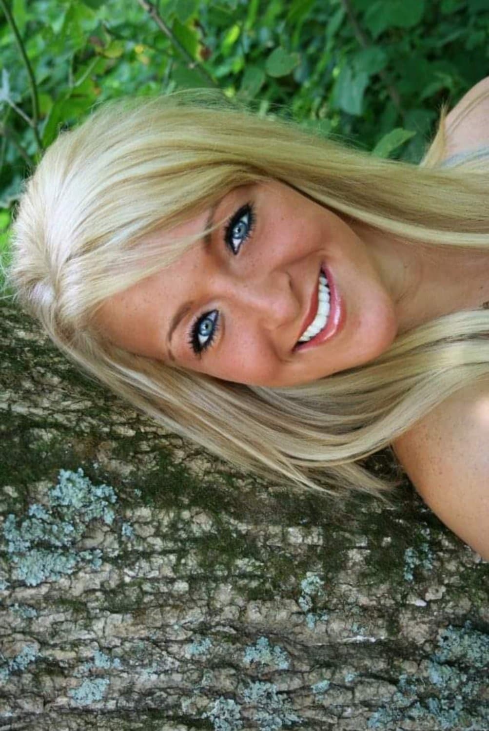 Anissa 18yo. Comment, repost, or message me.