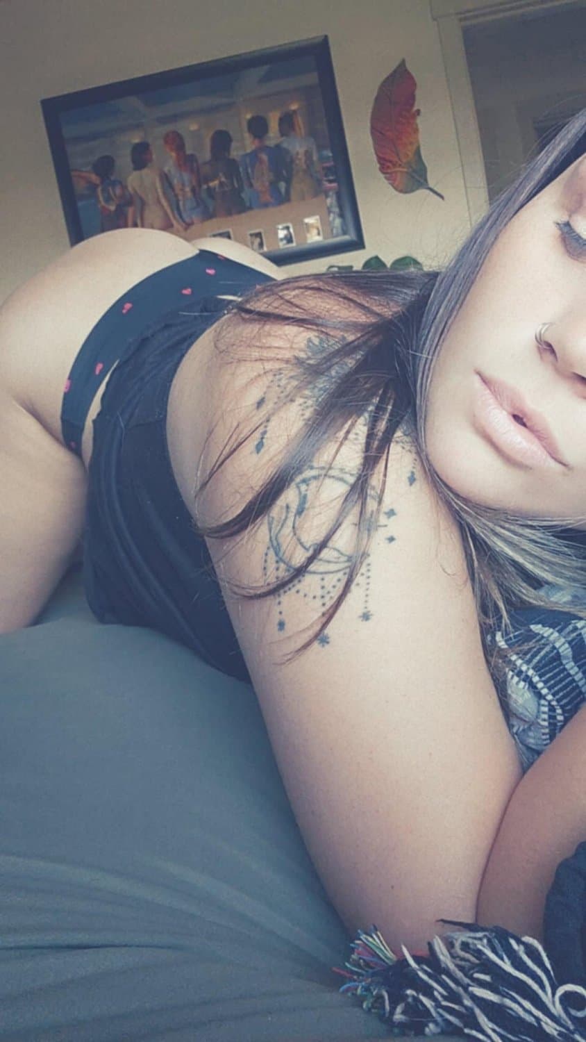 Click to view full size I have the sluttiest gf (change my mind)