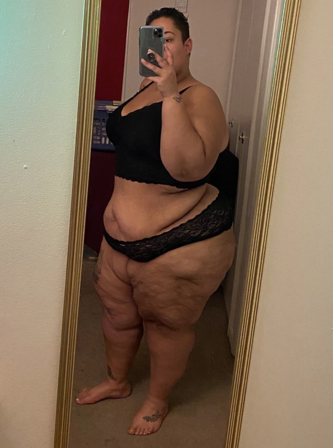 Deep ass crack goon Bbw