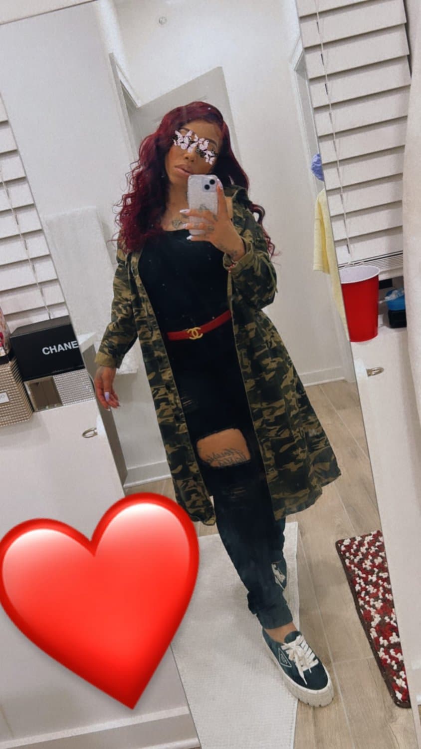 Thick Booty Light Skin Dentist Thot Used To Shake Pussy for Internet and Get Fucked After Parties