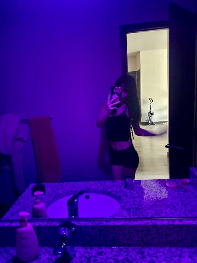 25-0221 - Skinny Sluts Are Fun To Bone