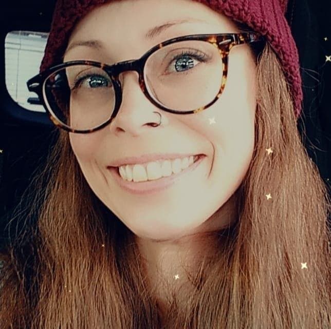 Tricia had no problem showing her moves on the dance floor, but ENF about showing her tits for G G W