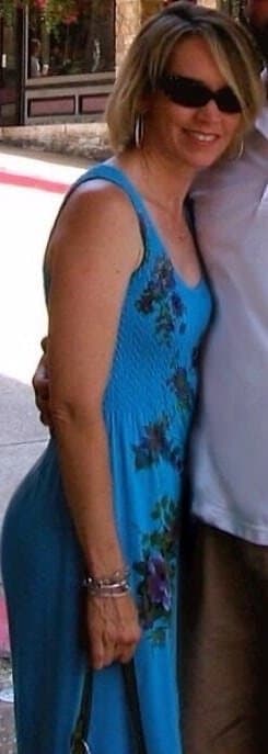 Dana, 60yo gilf, show her assets