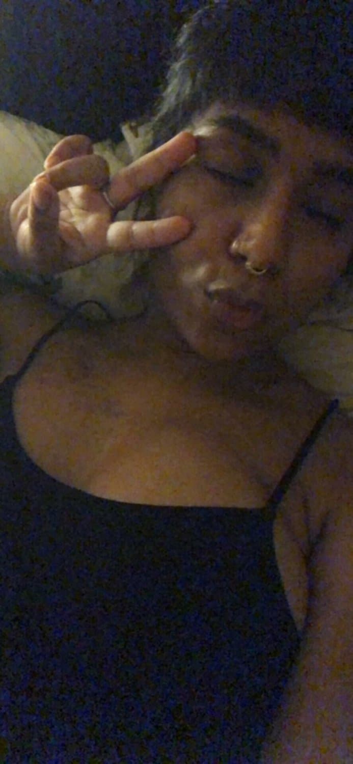 broun girl shoe her sexy curvy body sexy mall