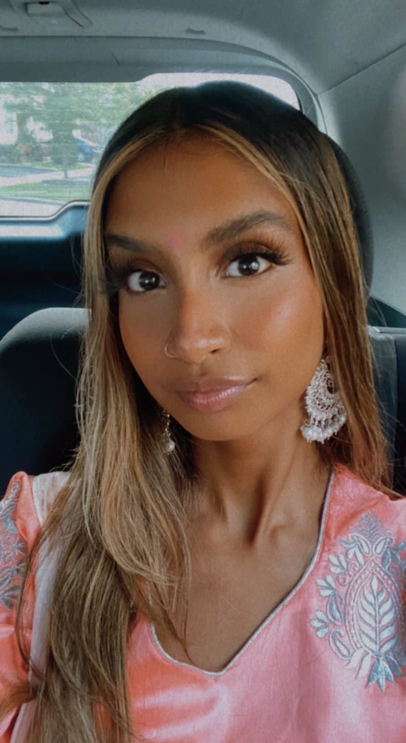 Guy wants to know if yall think his gf is sexy or not? Comment wht yall think and would do?