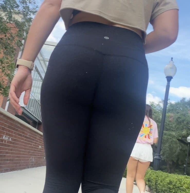 Click to view full size Amazing ass from slim thick college girl (and the same girl from a previous post! Pt.2 of her!) (OC)