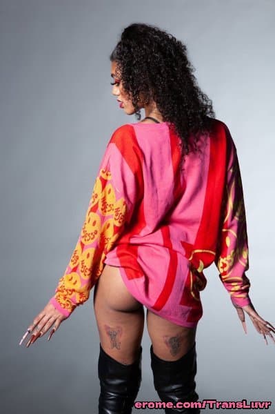 Tatted Trans Ebony With Big Ass And Big Tits [Femboy, Ladyboy, Shemale, Sissy, Trap]