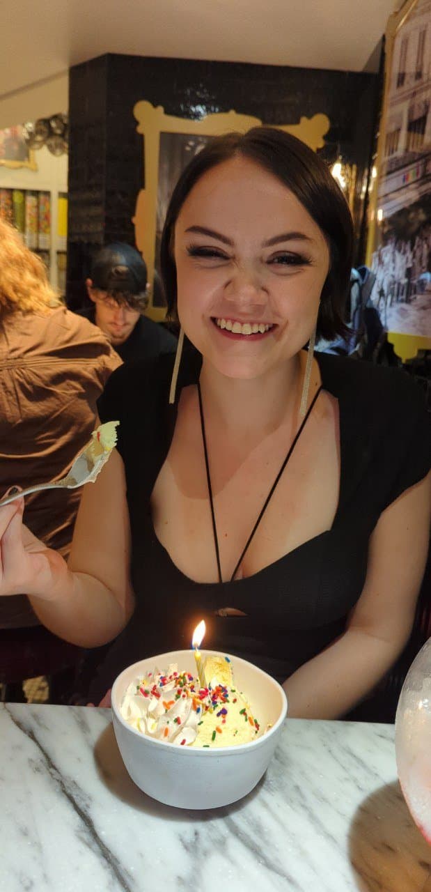 Short hair teen sucks cock and gets fucked