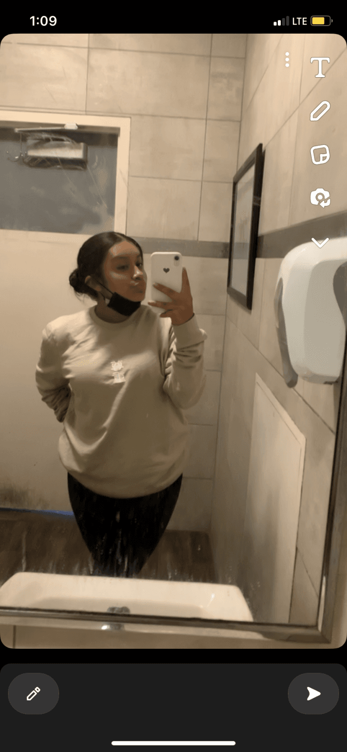 Leaked Teen anal gaping chubby webslut gets her holes drilled and stretched