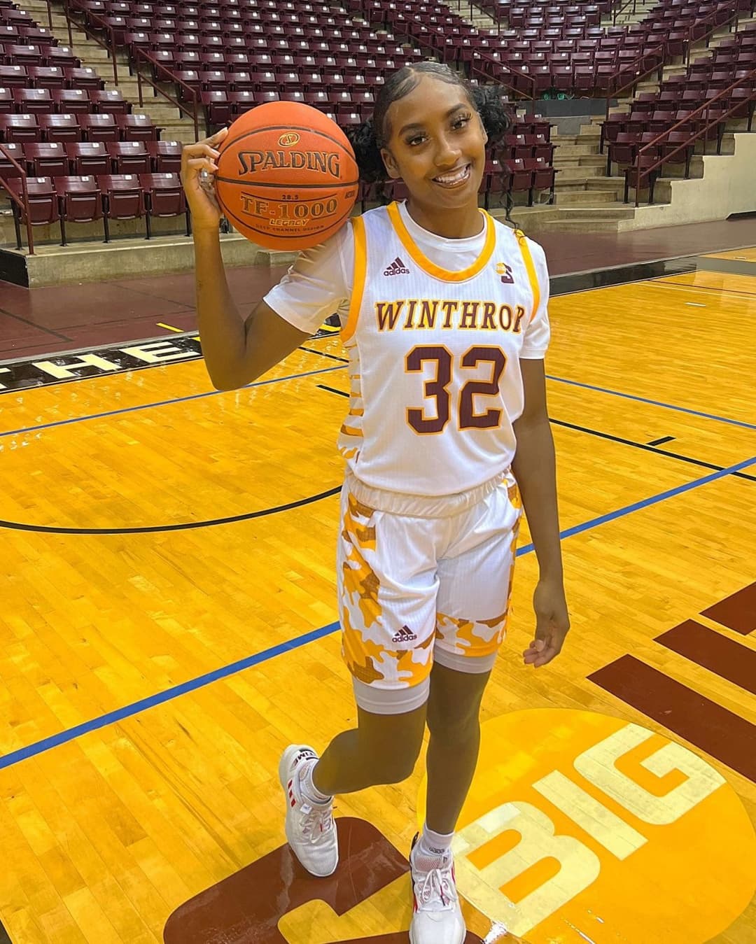 Basketball Ebony Myjah nude video for sale 50$ 50$ 50$ PAYPAL ONLYY