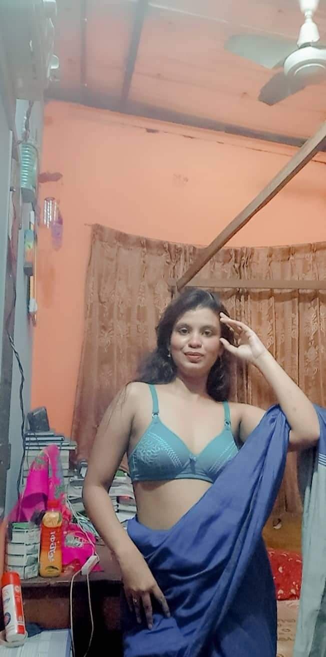 Horny Bengali GF Pressing Boobs,Fingering ,Full Nude Dancing, Masturbating