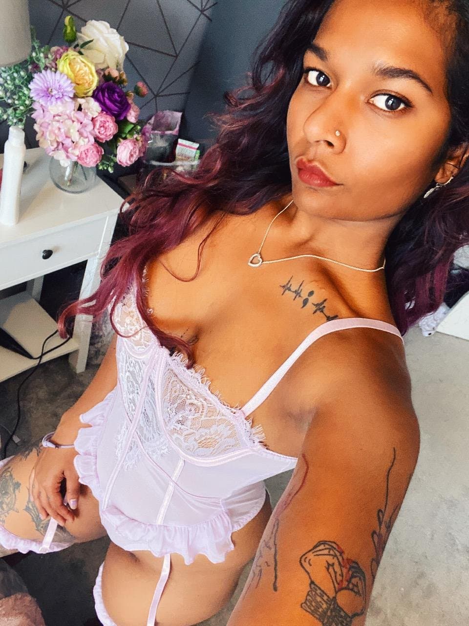 Has anyone fucked this british escort scarlett kiss used to be based Leeds way now london?