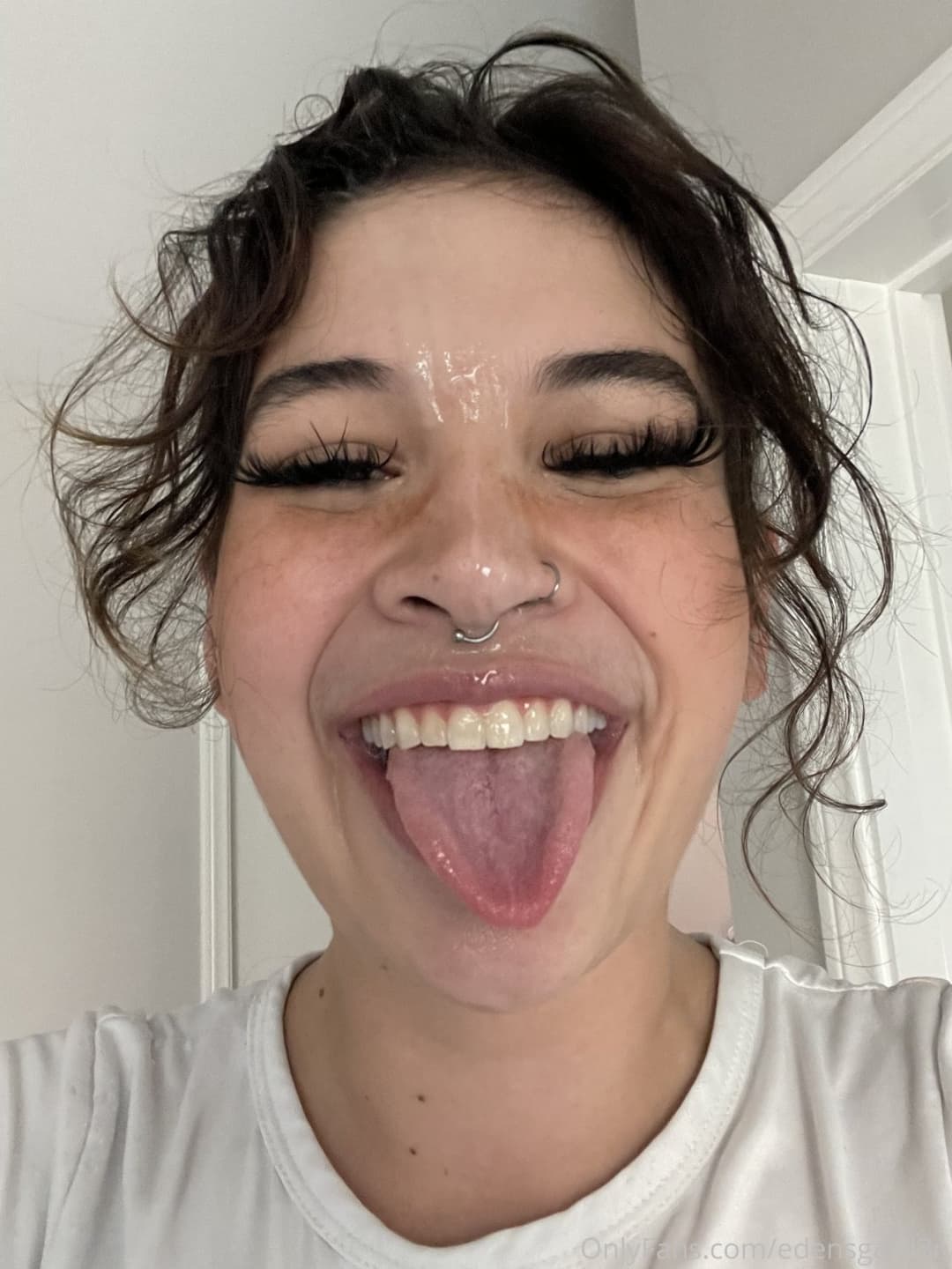 Click to view full size DB cooch pix