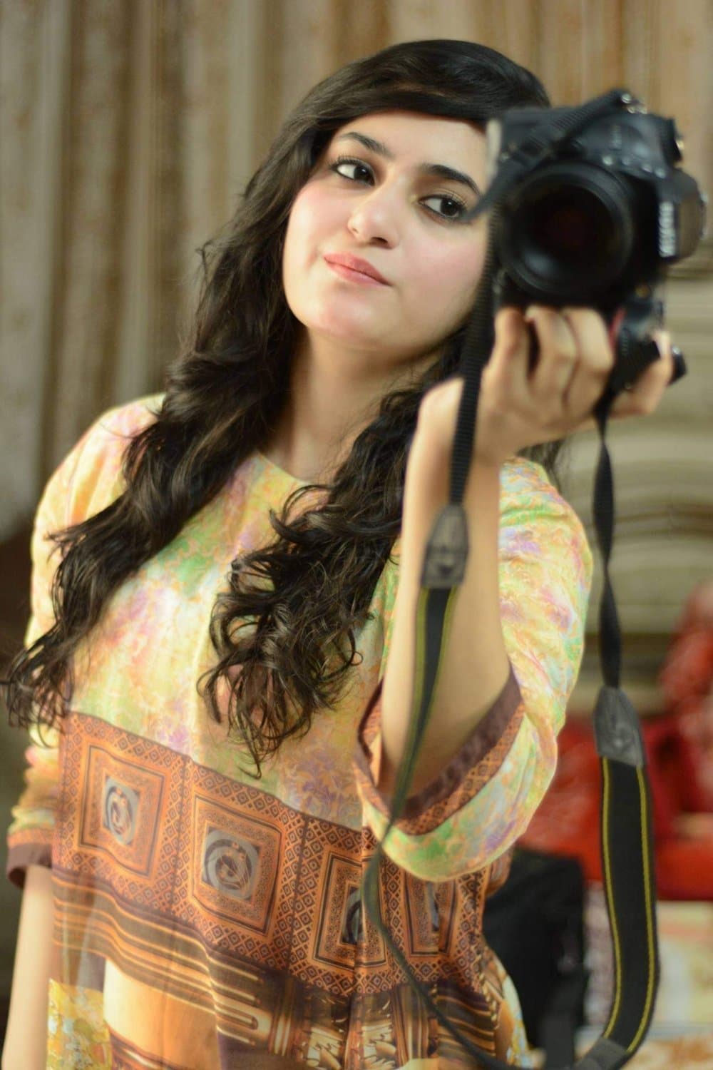 Click to view full size Pakistani girl sexy Resham gul Insta reshug1212 snap reshu121 num 03422278042