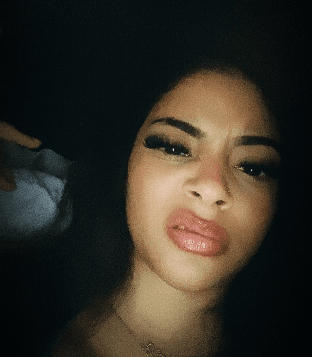 HMU and lmk ur fave on kik get gross my kik is (g72896)