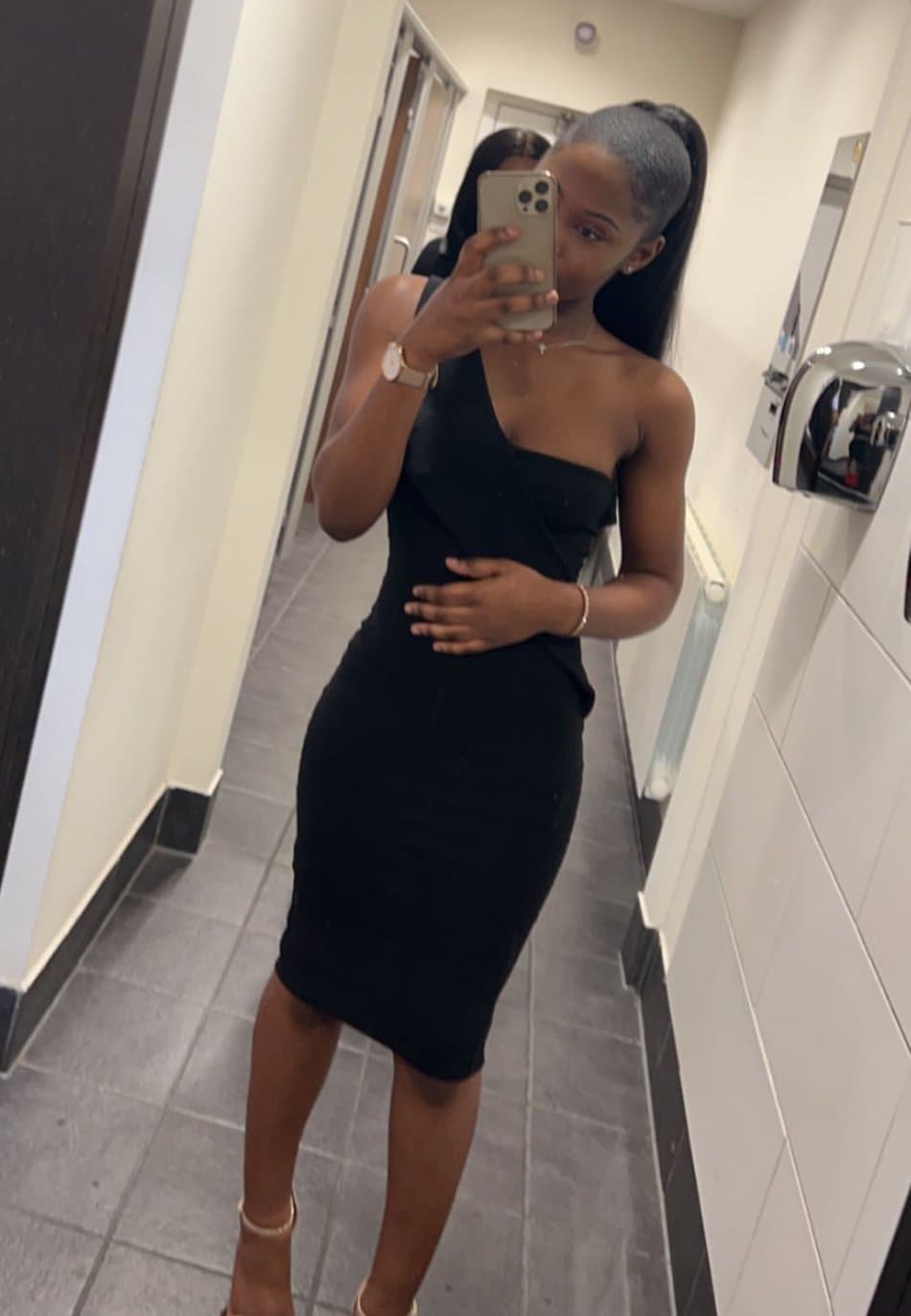 Dumb black slut used and has her nudes leaked all over the internet