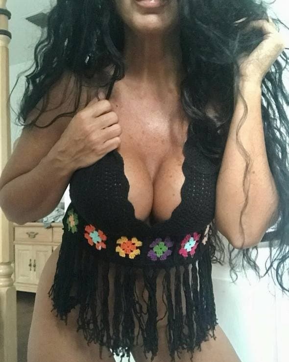 Milf with the best dick sucking lips