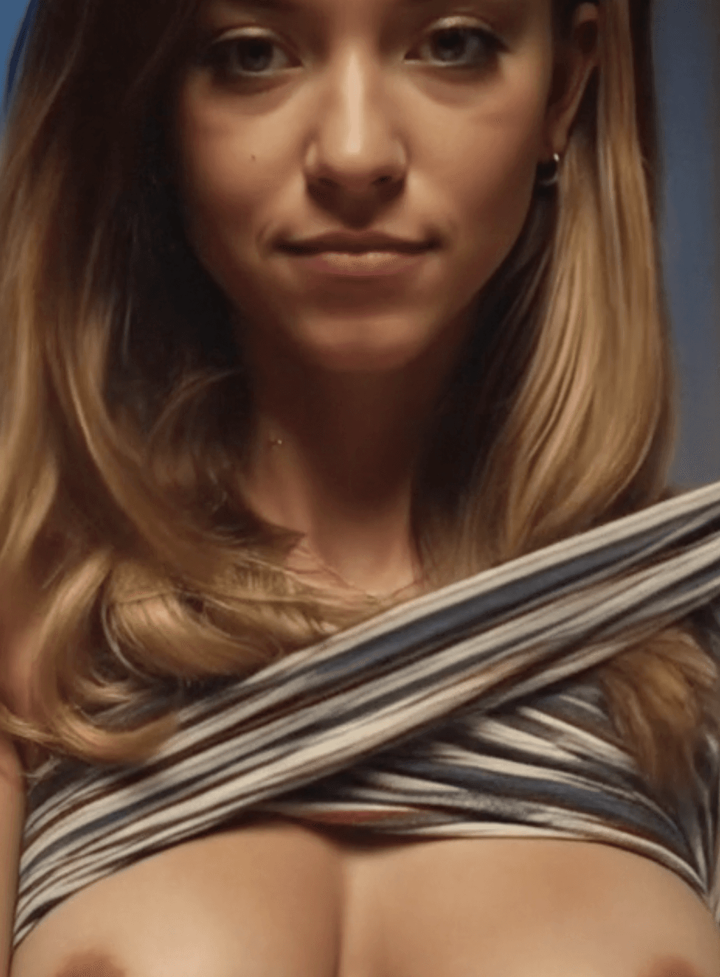 Teaser Content Of Sydney Sweeney See Full Content In Premium Galleries $5 In Link In Bio