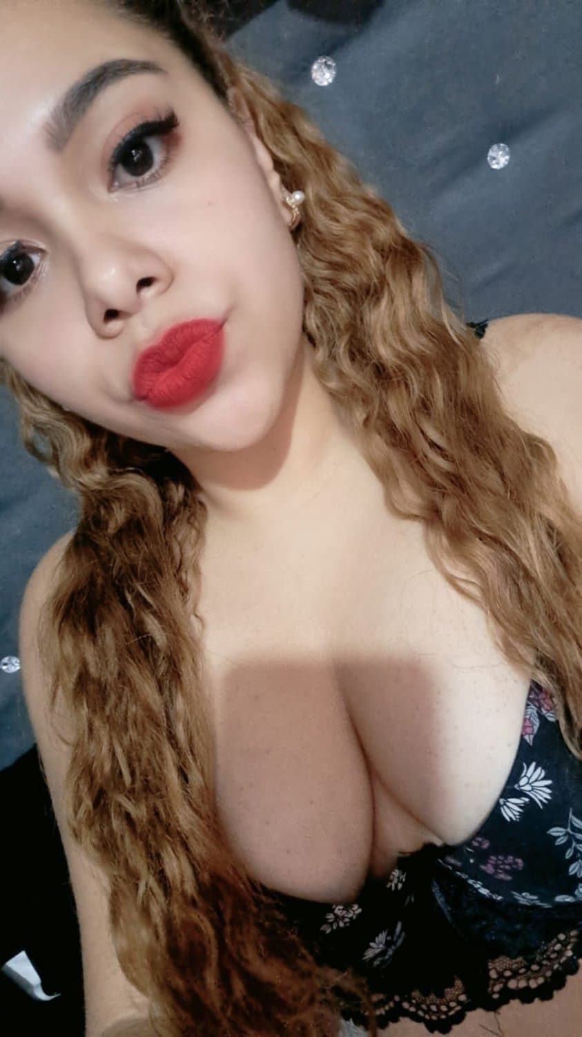 Mi contenedor personal en ella me corría dentro de su vagina 6 o 7 veces diarias ??? no puedudías