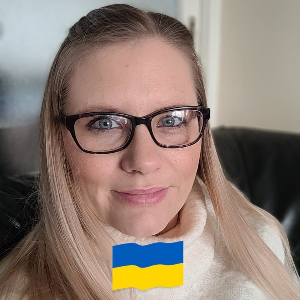 Bit Titted Whore Serena