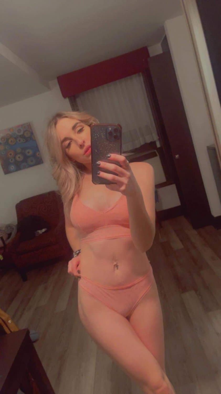 Blonde canadian milf jackie